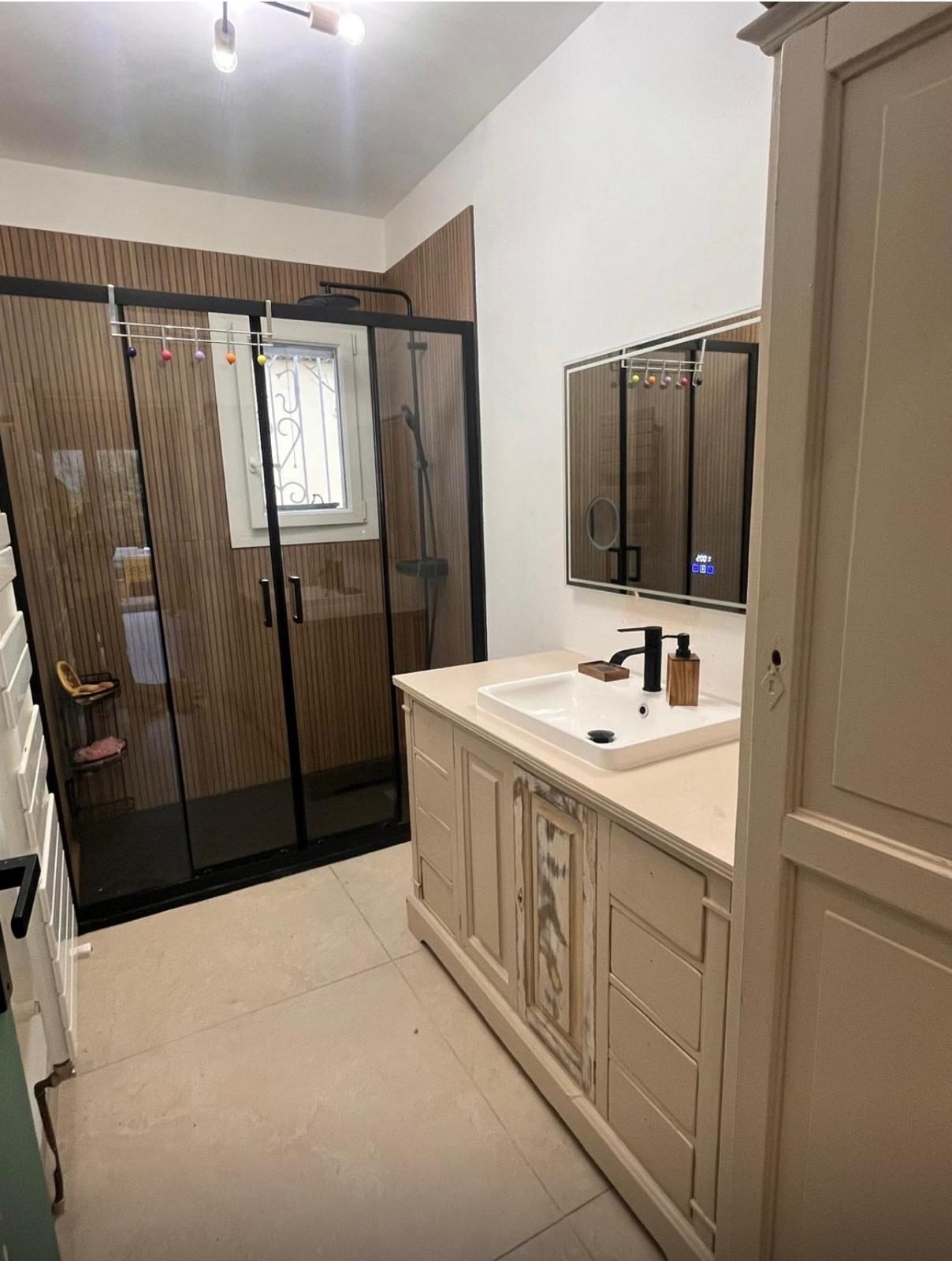 Rénovation de salle de bain avec douche à l'italienne, Les Pennes-Mirabeau